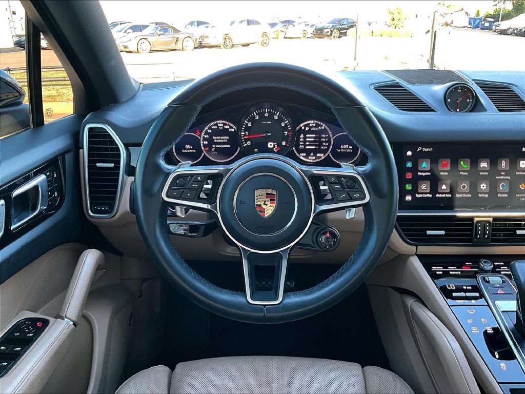 Used 2022 Porsche Cayenne Platinum Edition AWD/4WD image 15
