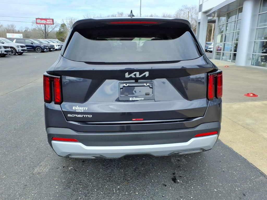 New 2026 Kia Sorento LX FWD image 5