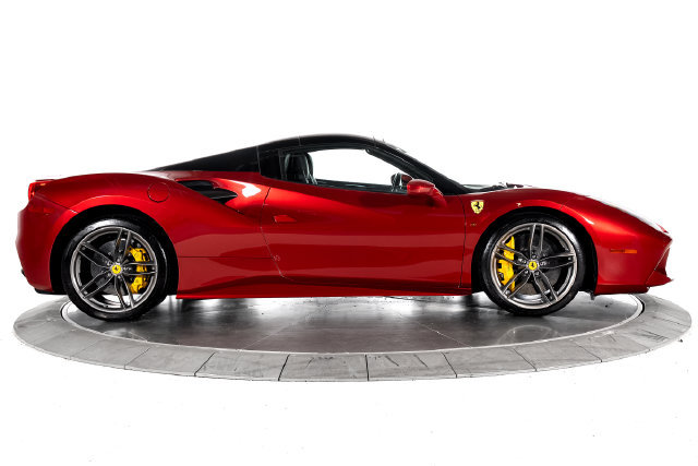 Certified 2018 Ferrari 488 Spider RWD image 12