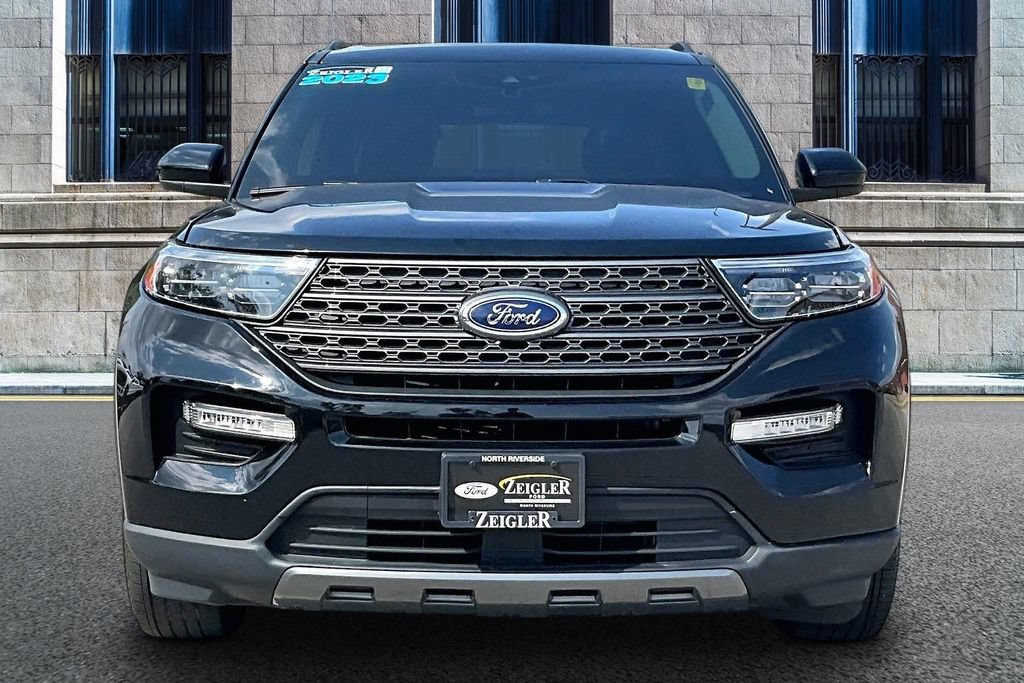 Used 2023 Ford Explorer XLT w/ Equipment Group 202A AWD/4WD image 3