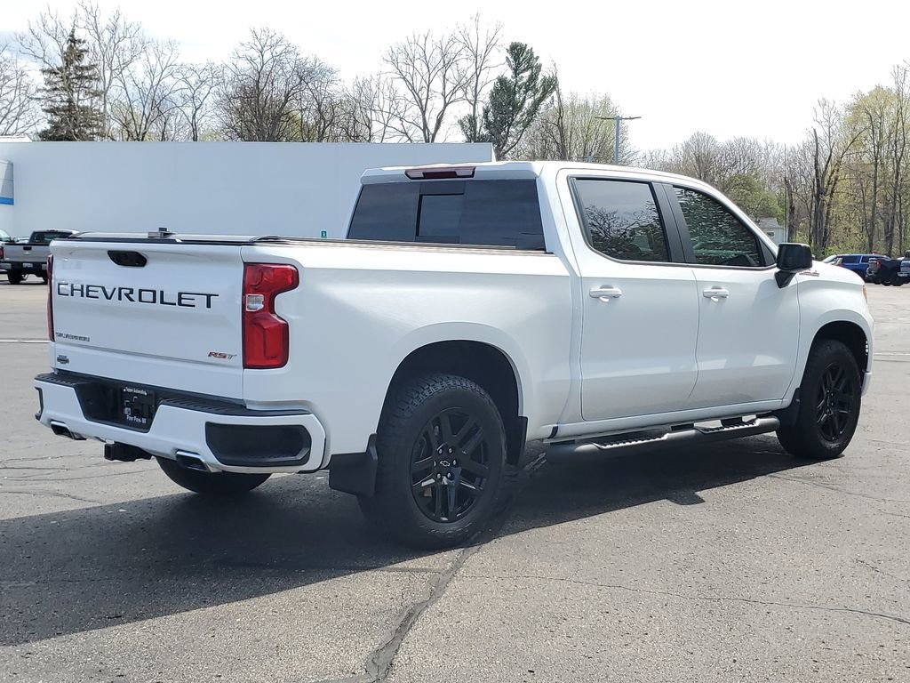 Used 2025 Chevrolet Silverado 1500 RST AWD/4WD image 4