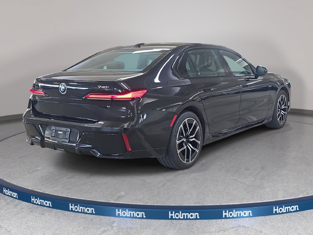 Certified 2023 BMW 740i RWD image 7