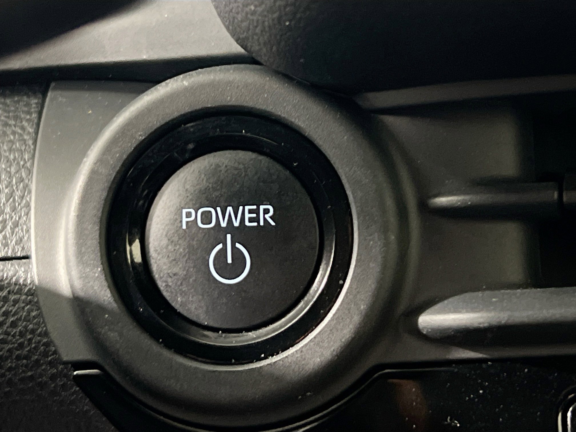 Used 2023 Toyota Crown Limited image 24