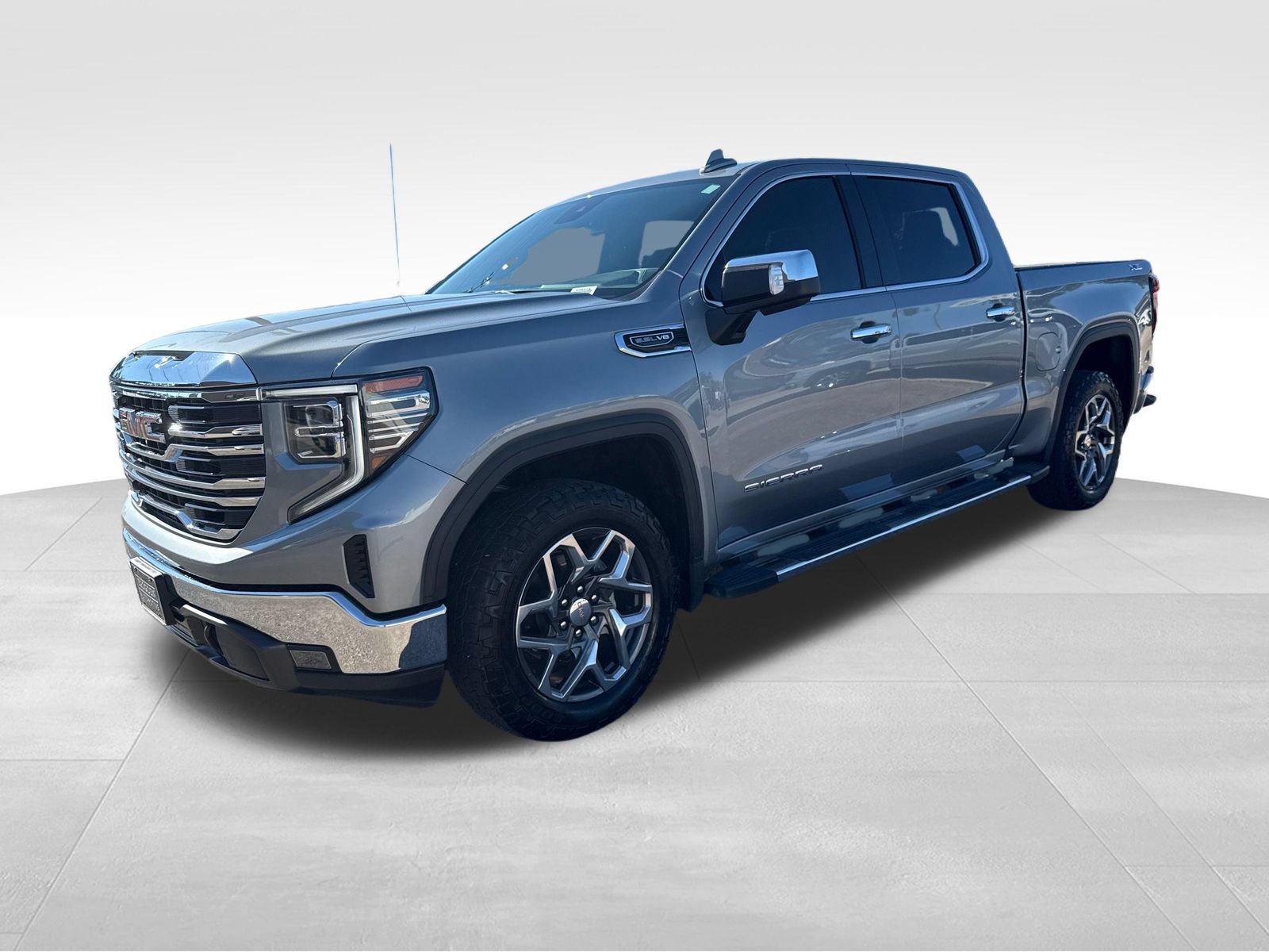 Used 2023 GMC Sierra 1500 SLT w/ SLT Premium Package AWD/4WD image 12