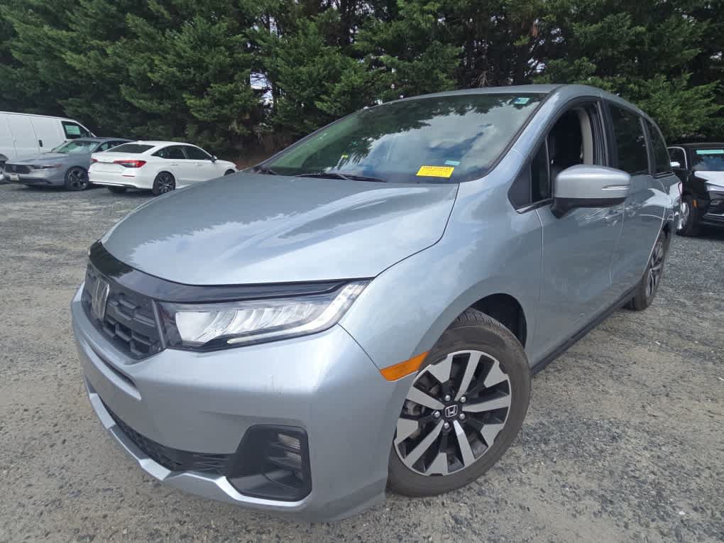 Used 2025 Honda Odyssey EX-L image 3