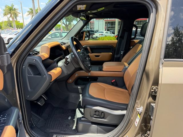 Used 2023 Land Rover Defender 110 X AWD/4WD image 10