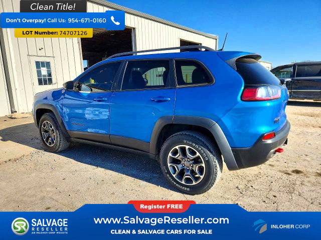 Used 2020 Jeep Cherokee Trailhawk w/ Technology Group AWD/4WD image 3