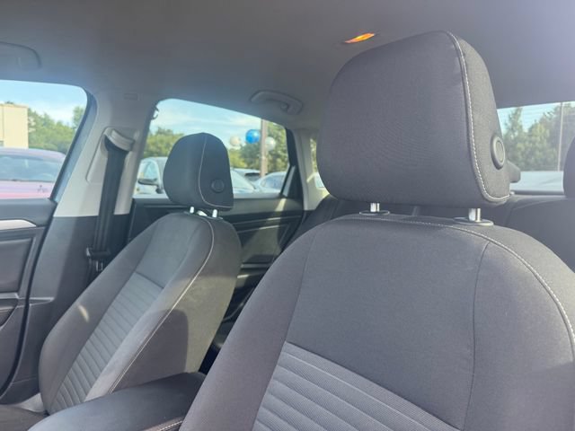 Used 2022 Volkswagen Jetta S FWD image 11