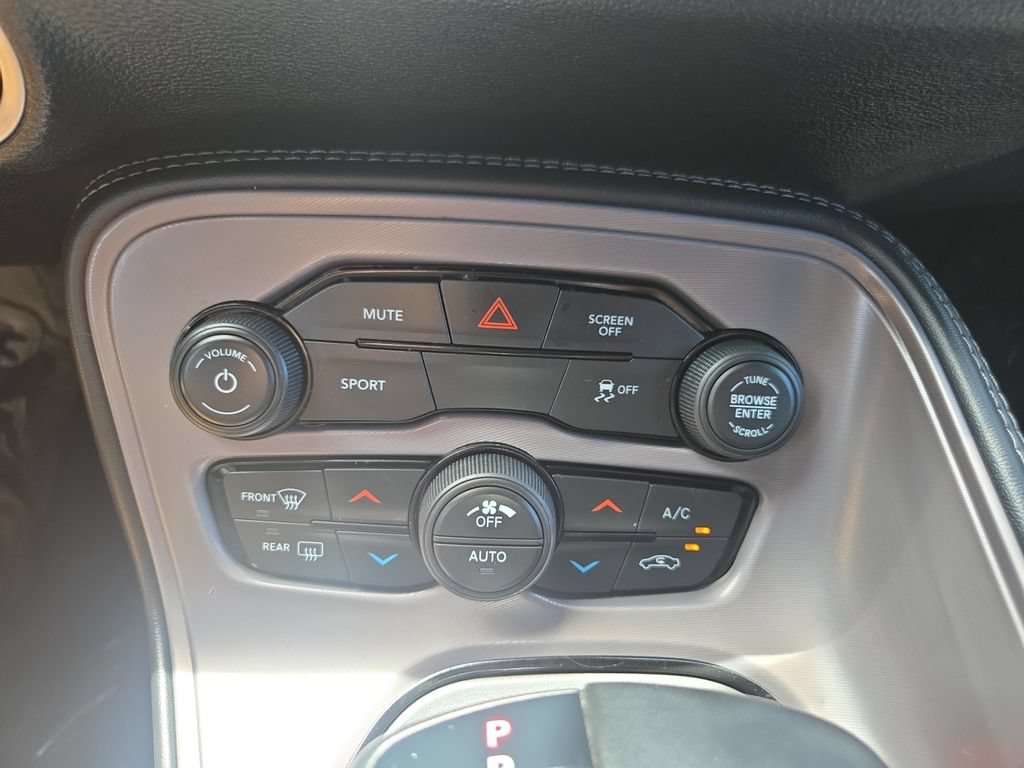 Used 2023 Dodge Challenger SXT w/ Blacktop Package AWD/4WD image 28