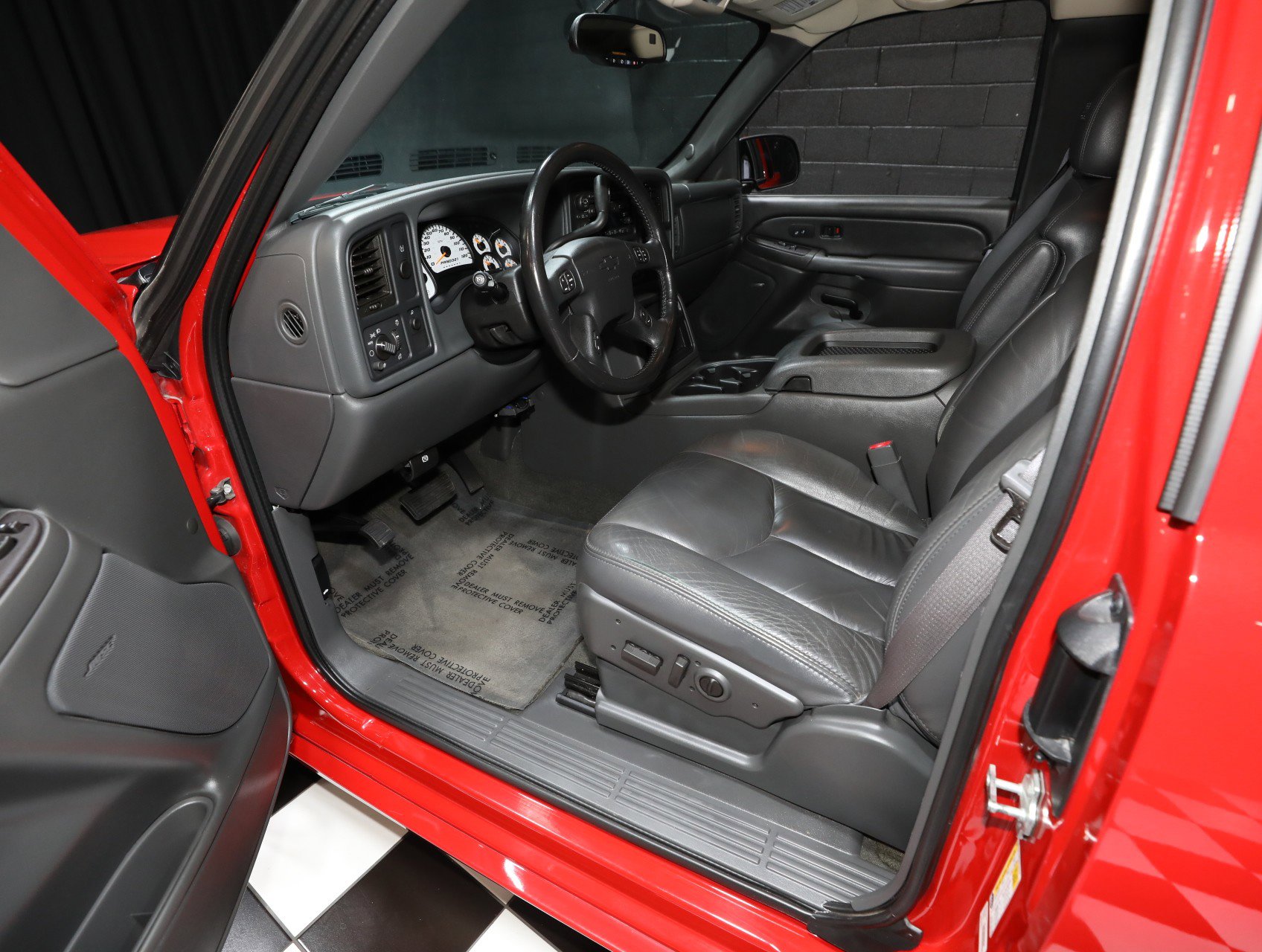 Used 2006 Chevrolet Silverado 1500 SS RWD image 3