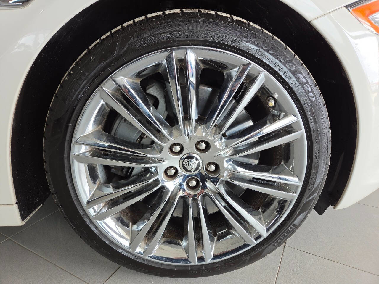 Used 2011 Jaguar XJ L Supercharged RWD image 9