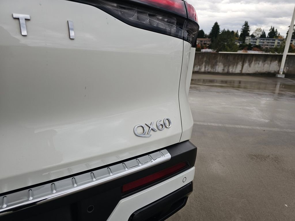 Certified 2023 INFINITI QX60 Luxe w/ Cargo Package image 16