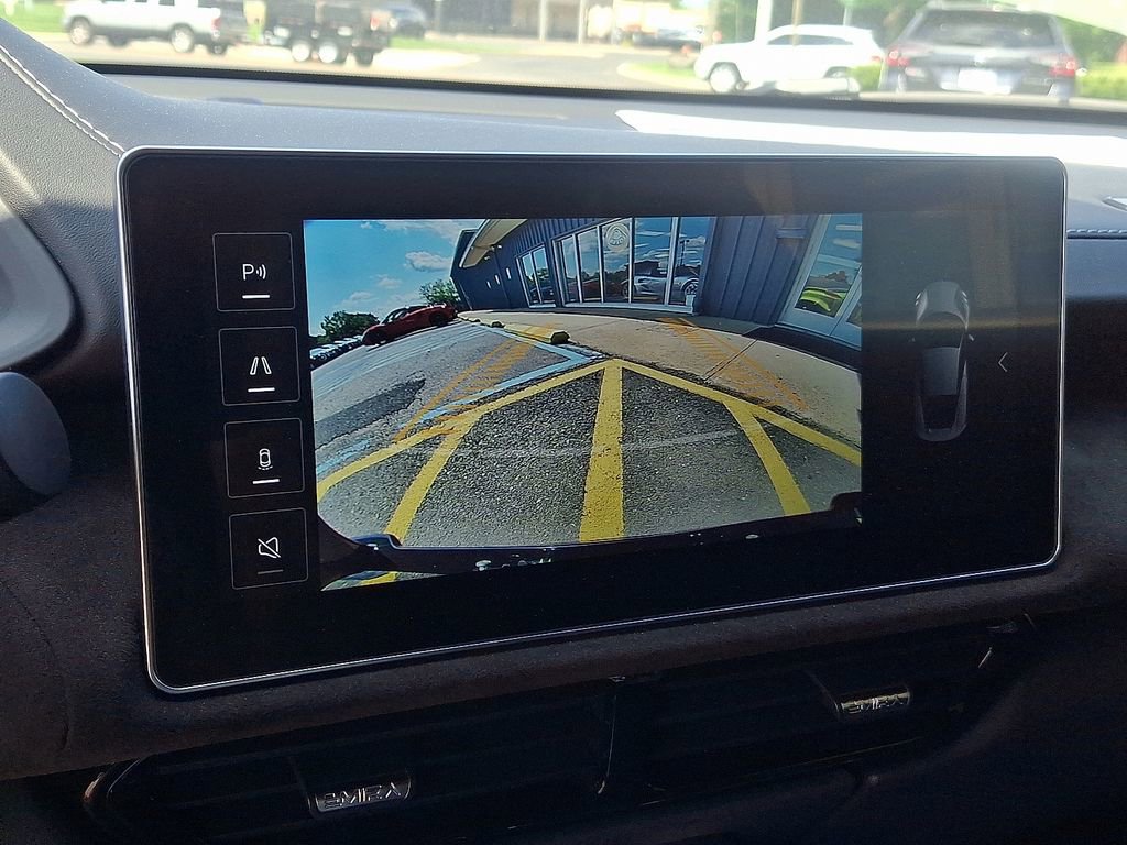 Used 2025 Lotus Emira image 18