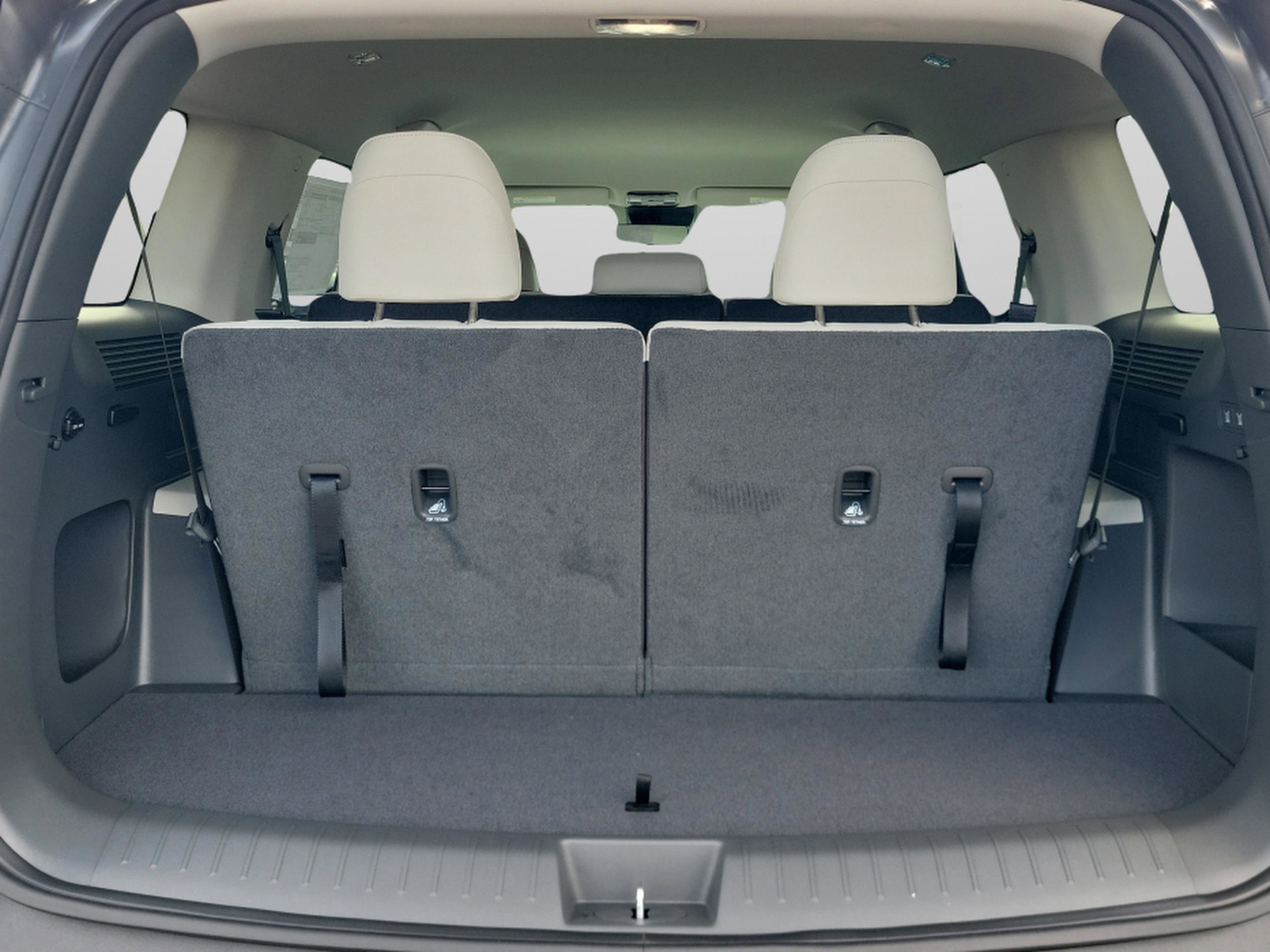 New 2026 Hyundai Santa Fe SE image 8