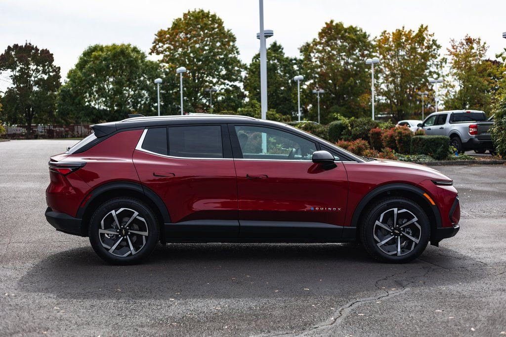 New 2026 Chevrolet Equinox EV LT image 27