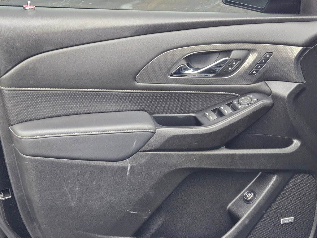 Certified 2024 Chevrolet Traverse Premier w/ Redline Edition image 18