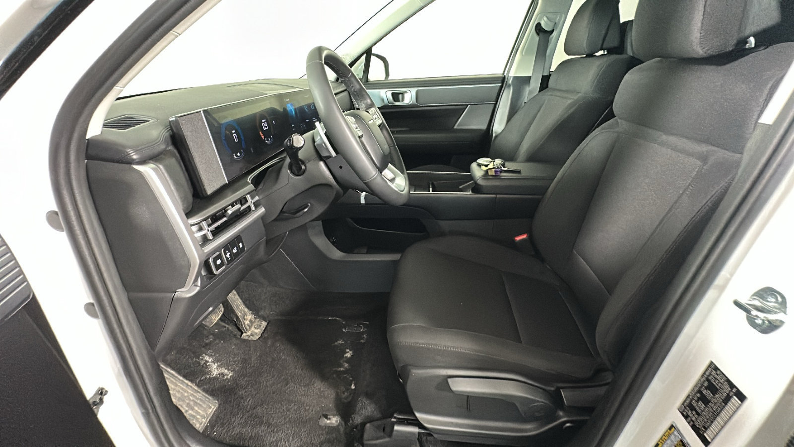 Used 2026 Hyundai Santa Fe SE AWD/4WD image 14
