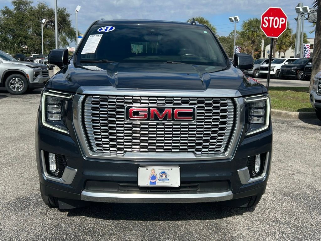 Used 2021 GMC Yukon Denali w/ Denali Premium Package image 3
