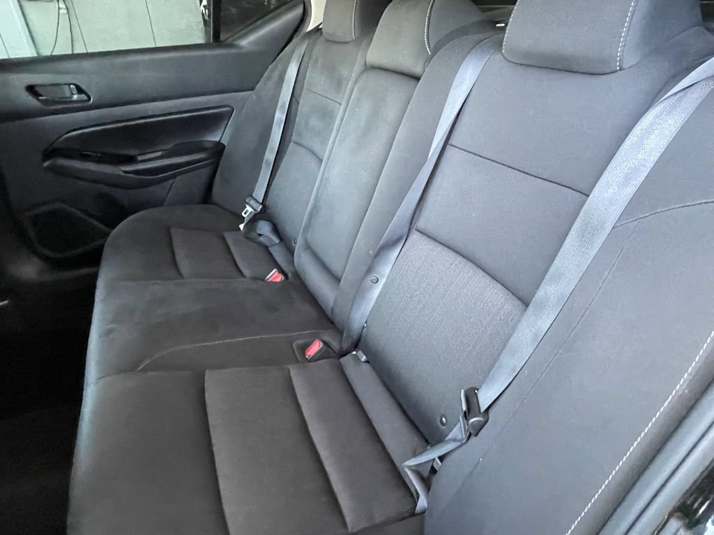 Used 2023 Nissan Altima 2.5 SV FWD image 15