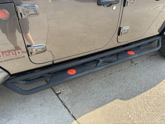 Used 2025 Jeep Gladiator Mojave image 10
