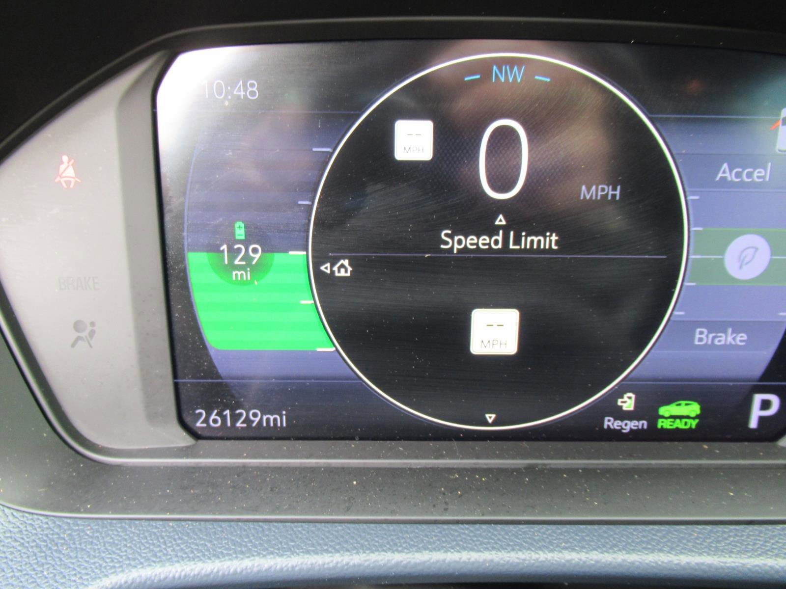 Used 2023 Chevrolet Bolt EUV Premier w/ Sun & Sound Package image 24