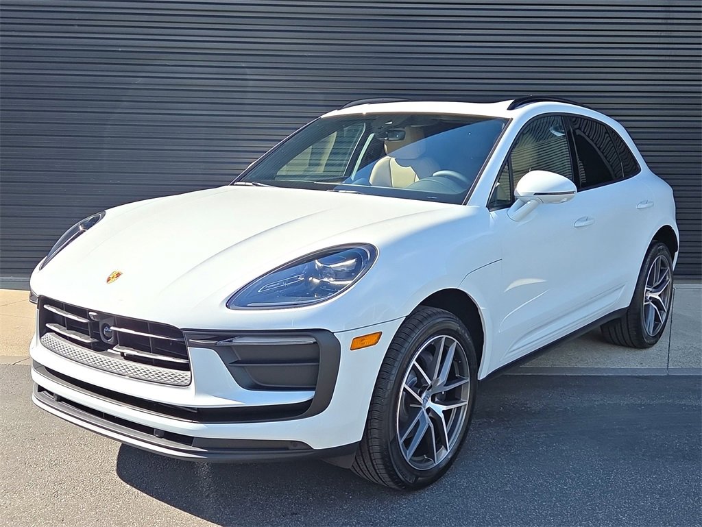 New 2026 Porsche Macan image 1