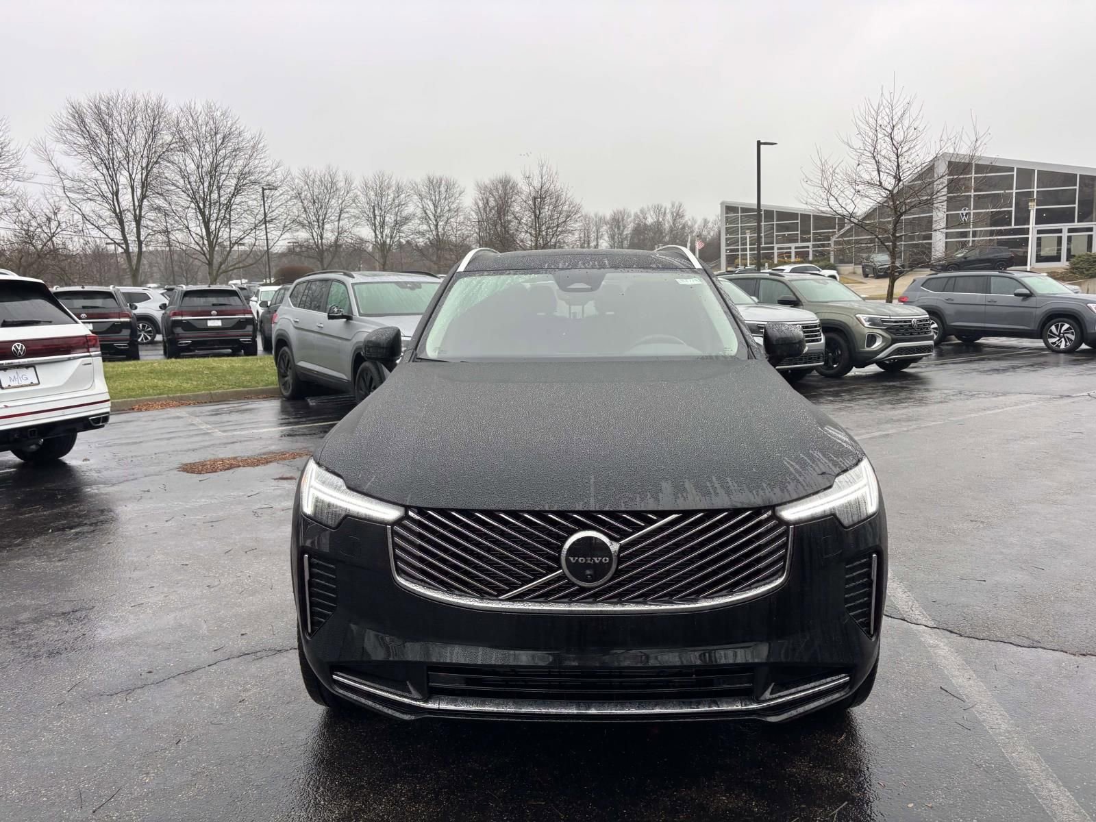 New 2026 Volvo XC90 B6 Plus w/ Protection Package Premier image 2