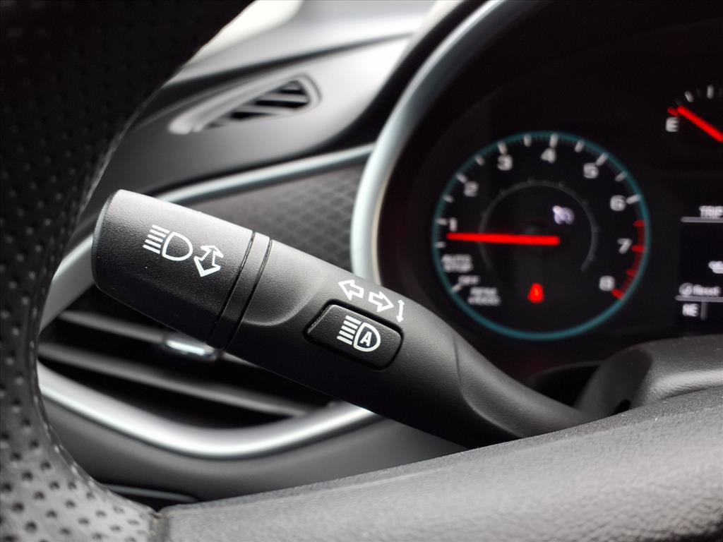 Used 2024 Chevrolet Malibu LT image 27