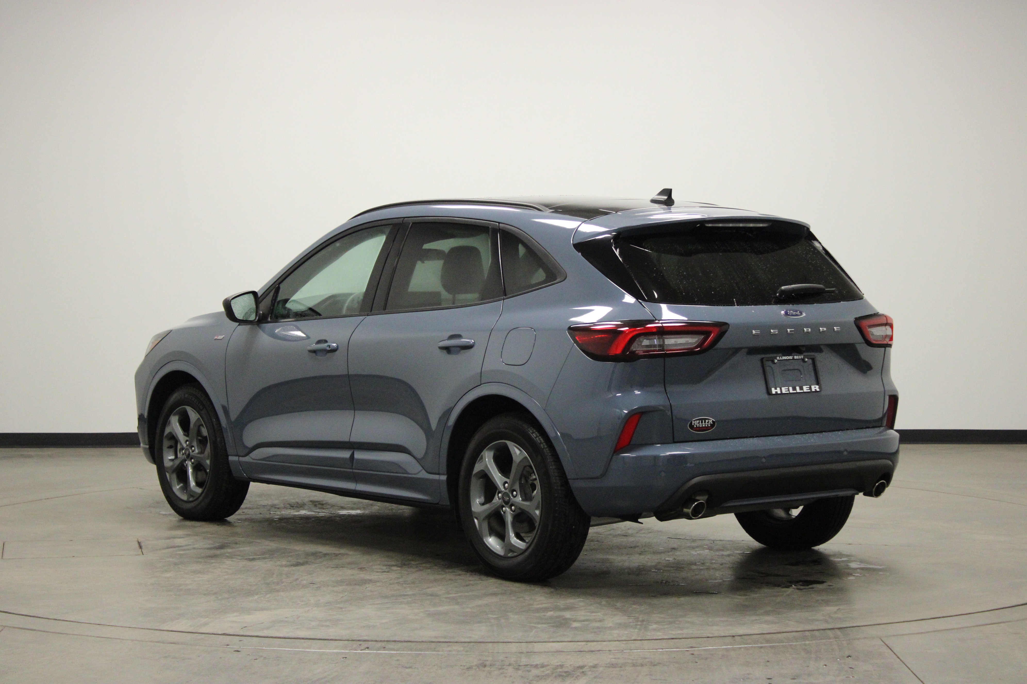 Used 2024 Ford Escape ST-Line w/ Tech Pack #1 image 6