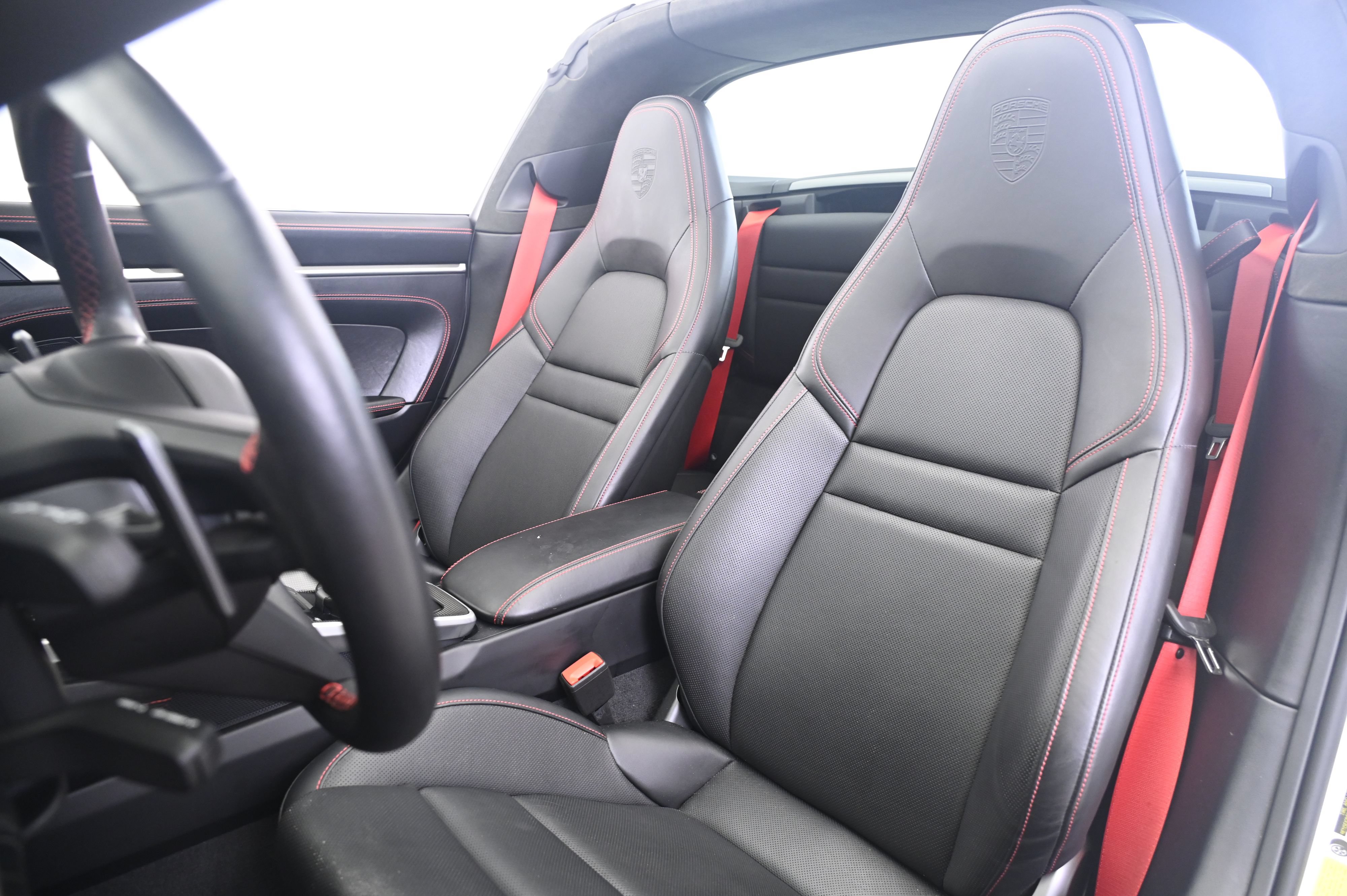 Certified 2024 Porsche 911 Targa 4S AWD/4WD image 5