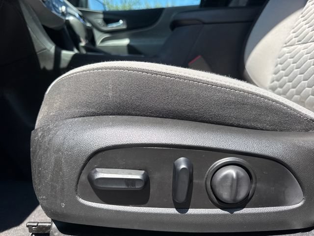 Used 2021 Chevrolet Equinox LT FWD image 14