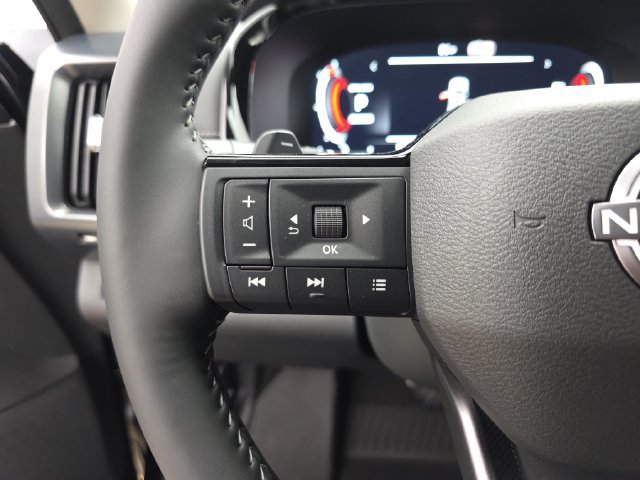 New 2026 Nissan Pathfinder SL w/ SL Premium Package FWD image 25