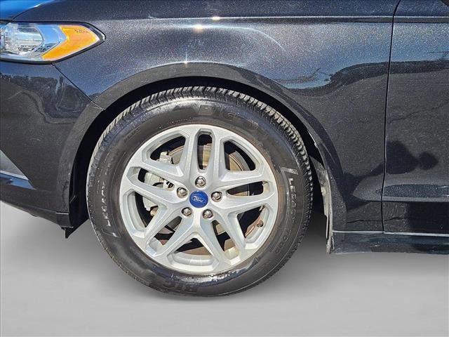 Used 2014 Ford Fusion SE w/ Equipment Group 202A image 21