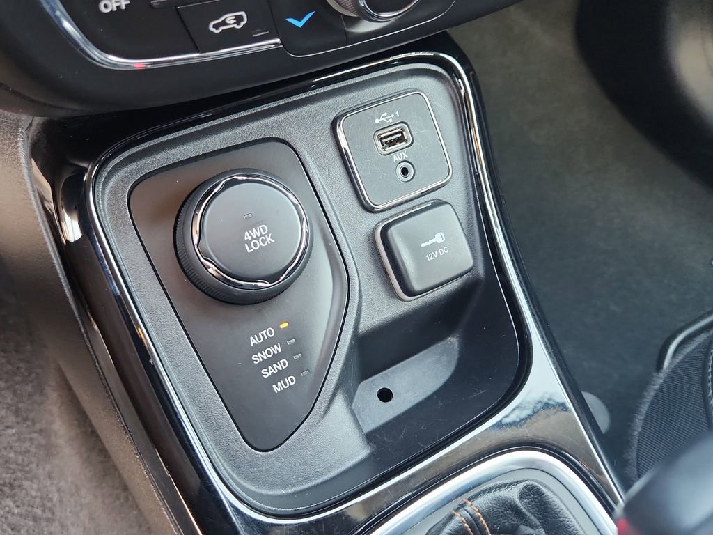 Used 2021 Jeep Compass Limited image 25