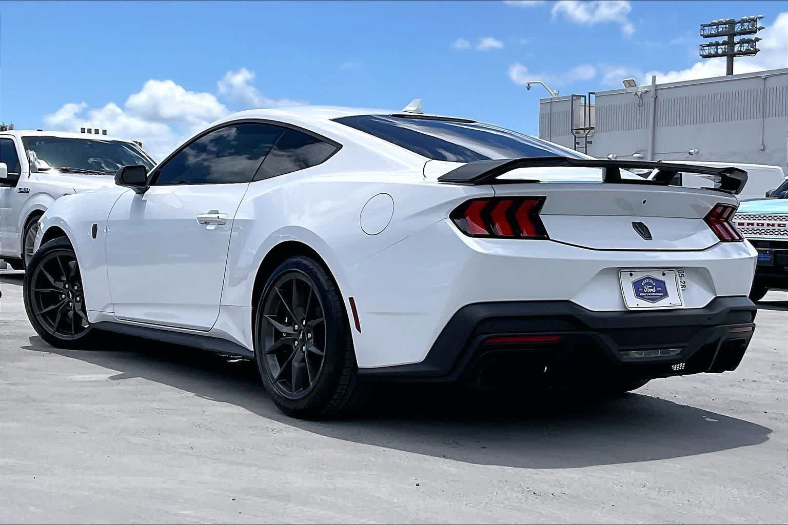 Used 2026 Ford Mustang Dark Horse RWD image 4