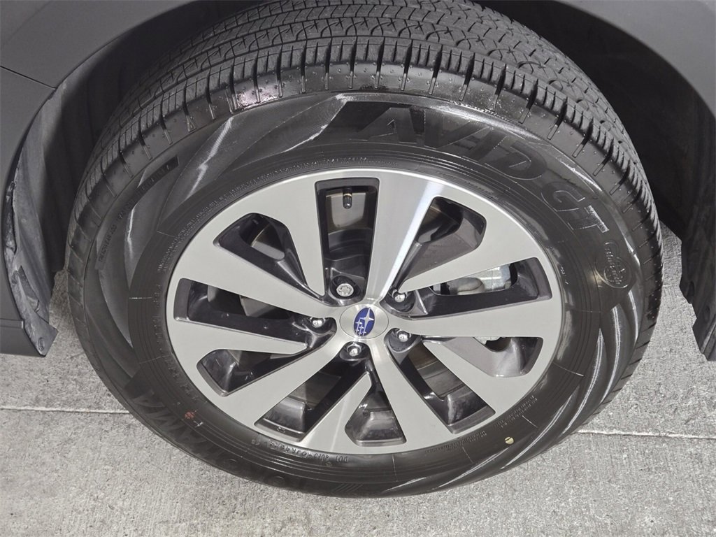 Certified 2025 Subaru Outback Premium image 11