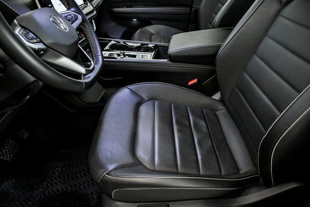 Certified 2024 Volkswagen Atlas Cross Sport SEL image 11