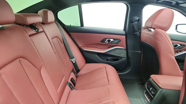 Used 2025 BMW M340i RWD image 24