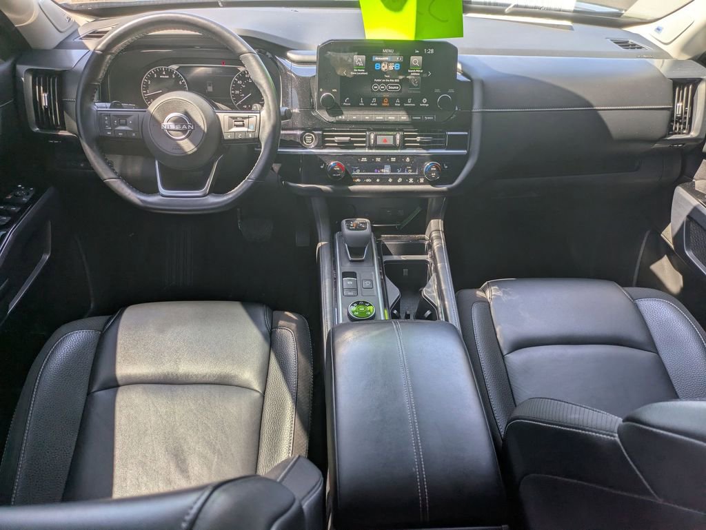 Used 2023 Nissan Pathfinder SL w/ SL Premium Package image 21