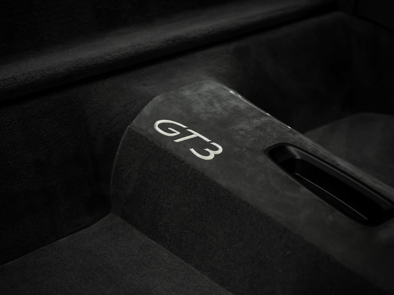 Used 2018 Porsche 911 GT3 RWD image 37