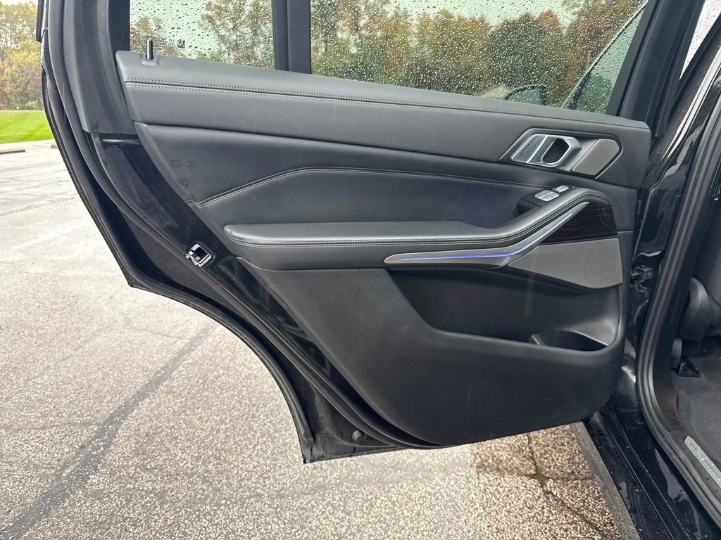 Used 2023 BMW X7 xDrive40i image 13