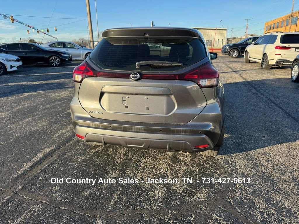 Used 2022 Nissan Kicks S w/ Interior Electronics Package FWD image 7