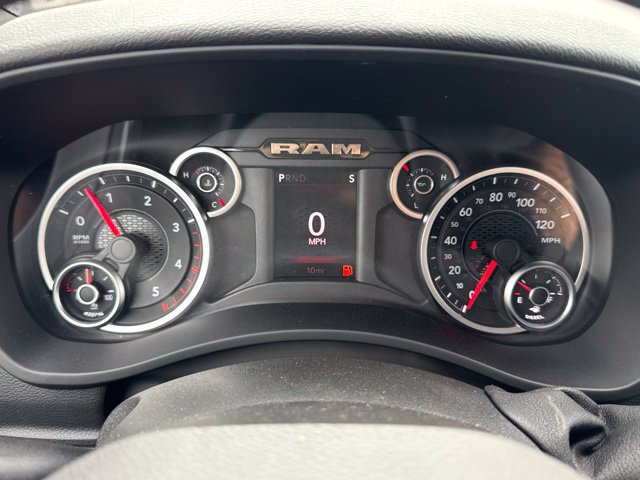 New 2027 RAM 3500 Big Horn AWD/4WD image 16