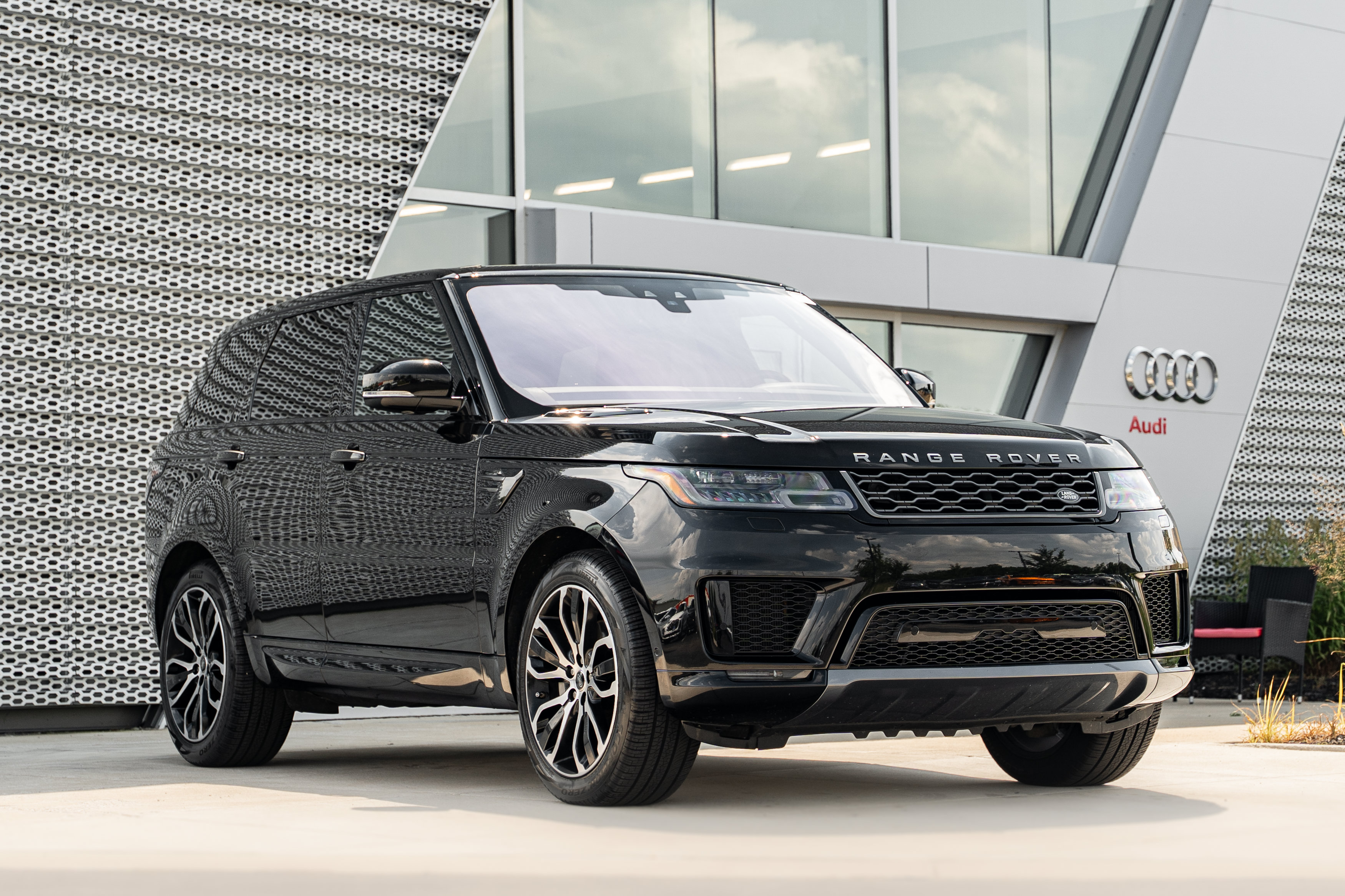 Used 2021 Land Rover Range Rover Sport HSE Silver Edition AWD/4WD image 1