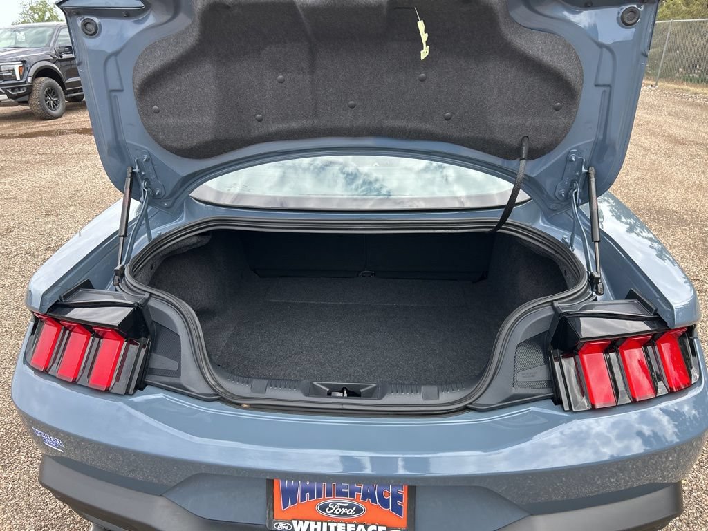 Used 2024 Ford Mustang Coupe RWD image 33