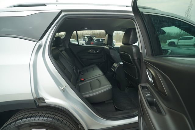 Used 2022 GMC Terrain SLT image 22