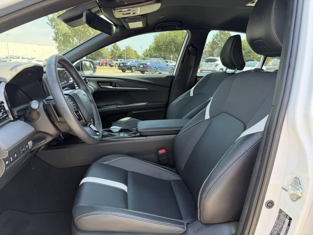 Certified 2025 Toyota Camry SE FWD image 23