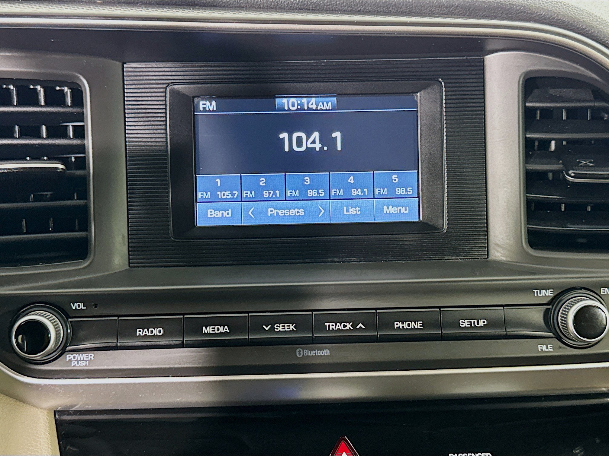 Used 2019 Hyundai Elantra SE FWD image 16