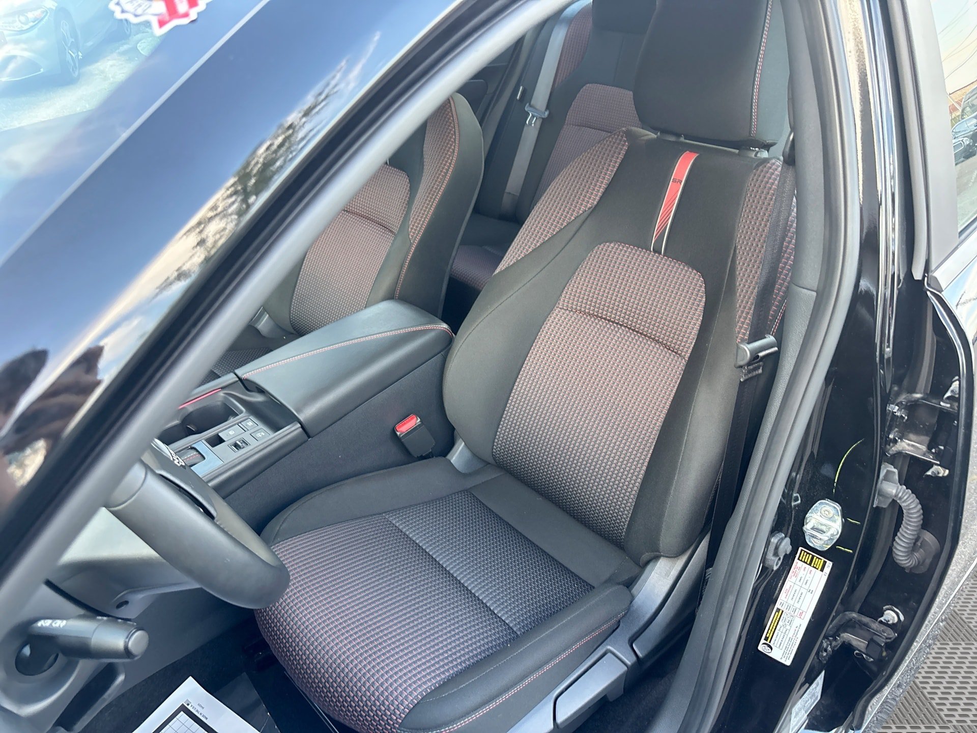 Used 2026 Nissan Sentra SR w/ Floor Mat Package FWD image 13