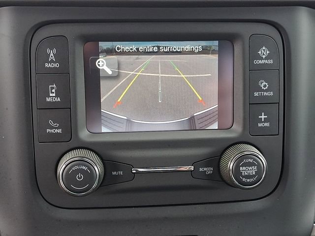 Used 2024 RAM 2500 Tradesman w/ Chrome Appearance Group image 17